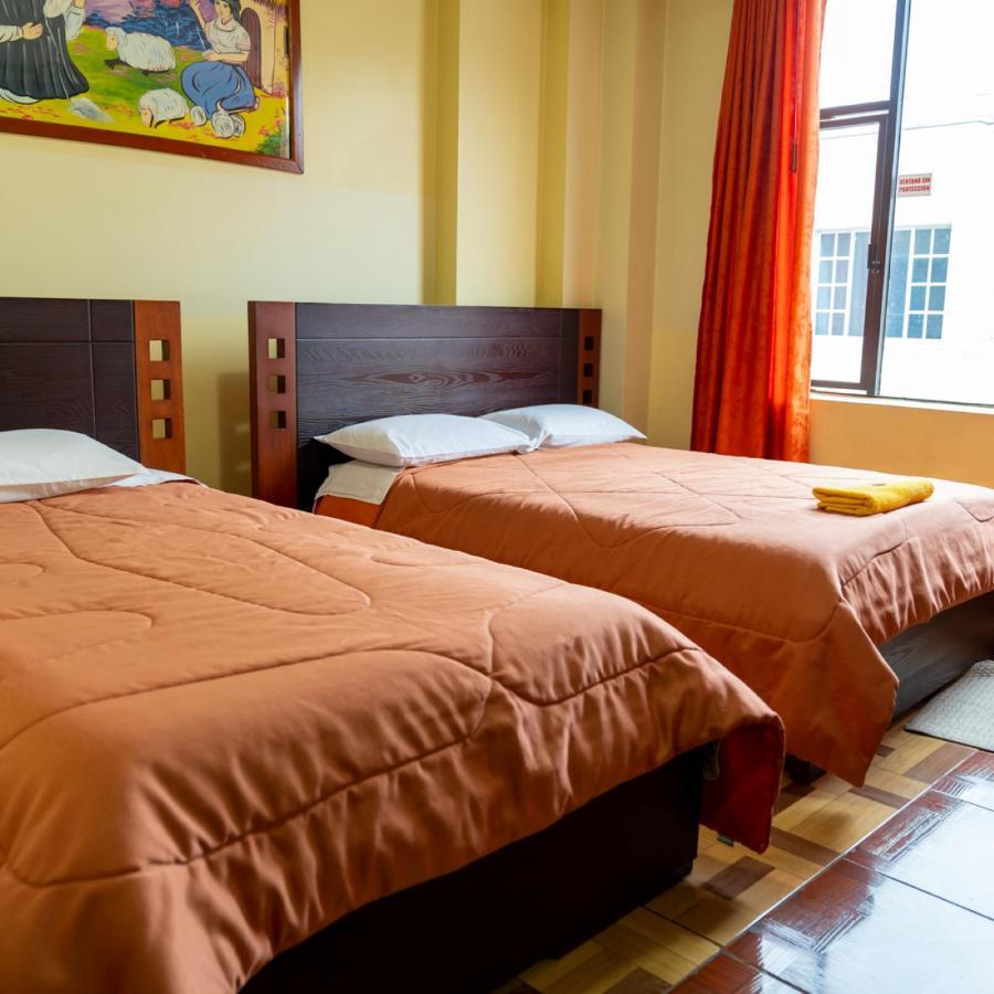 Mashy'S Hostal Отавало Екстер'єр фото