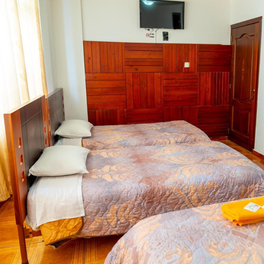 Mashy'S Hostal Отавало Екстер'єр фото