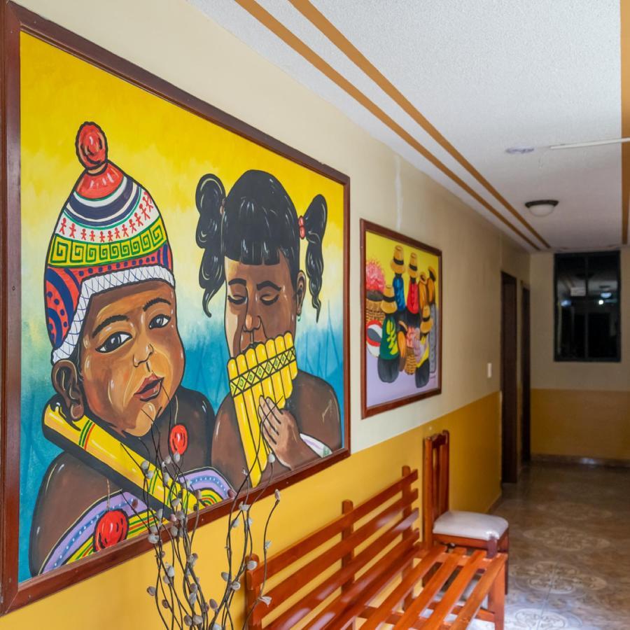 Mashy'S Hostal Отавало Екстер'єр фото